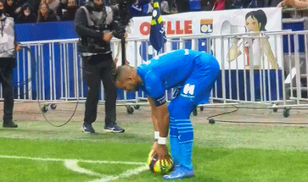 TA专栏：双足怪谢尔基，英超联赛的特立独行者（TA专栏：英超的异类谢尔基，双足魔术师）