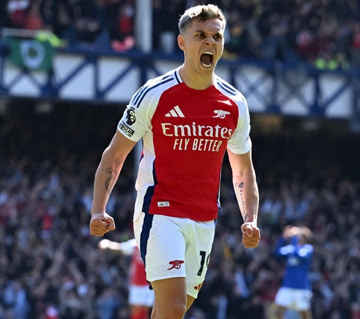 名宿：加图索干得很好；不能再错失世界杯资格，否则就是灾难（名宿称赞加图索表现出色：若再无缘世界杯将是灾难）