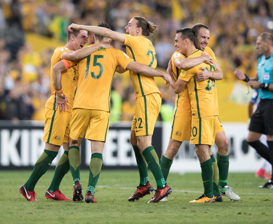 圣吉罗斯主帅：我们展现出了勇气和激情，对球队表现感到满意（圣吉罗斯主帅满意球队发挥：勇气与激情尽显）