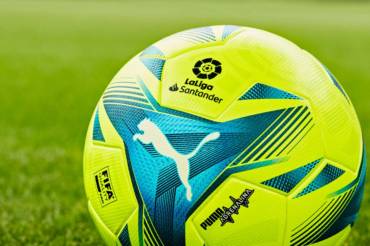 洛佩斯：在巴萨时小罗半夜约我出去，我女友问我选她还是小罗（洛佩斯谈巴萨往事：小罗深夜邀我外出，女友追问我选谁）