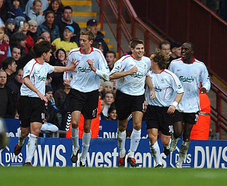 欧冠战报：格林伍德梅开二度，马赛3-2逆转圣吉罗斯（欧冠速递：格林伍德双响，马赛3-2逆转圣吉罗斯）