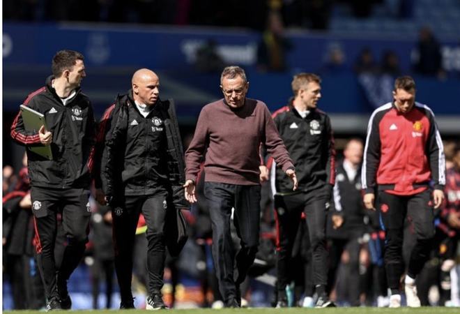 欧洲豪门发布财报，亏损数额引外界担忧（欧洲豪门披露财报，亏损规模引发担忧）