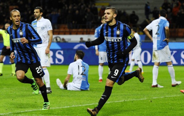 雷霆靠团队篮球获大胜（雷霆凭借团队配合大胜）