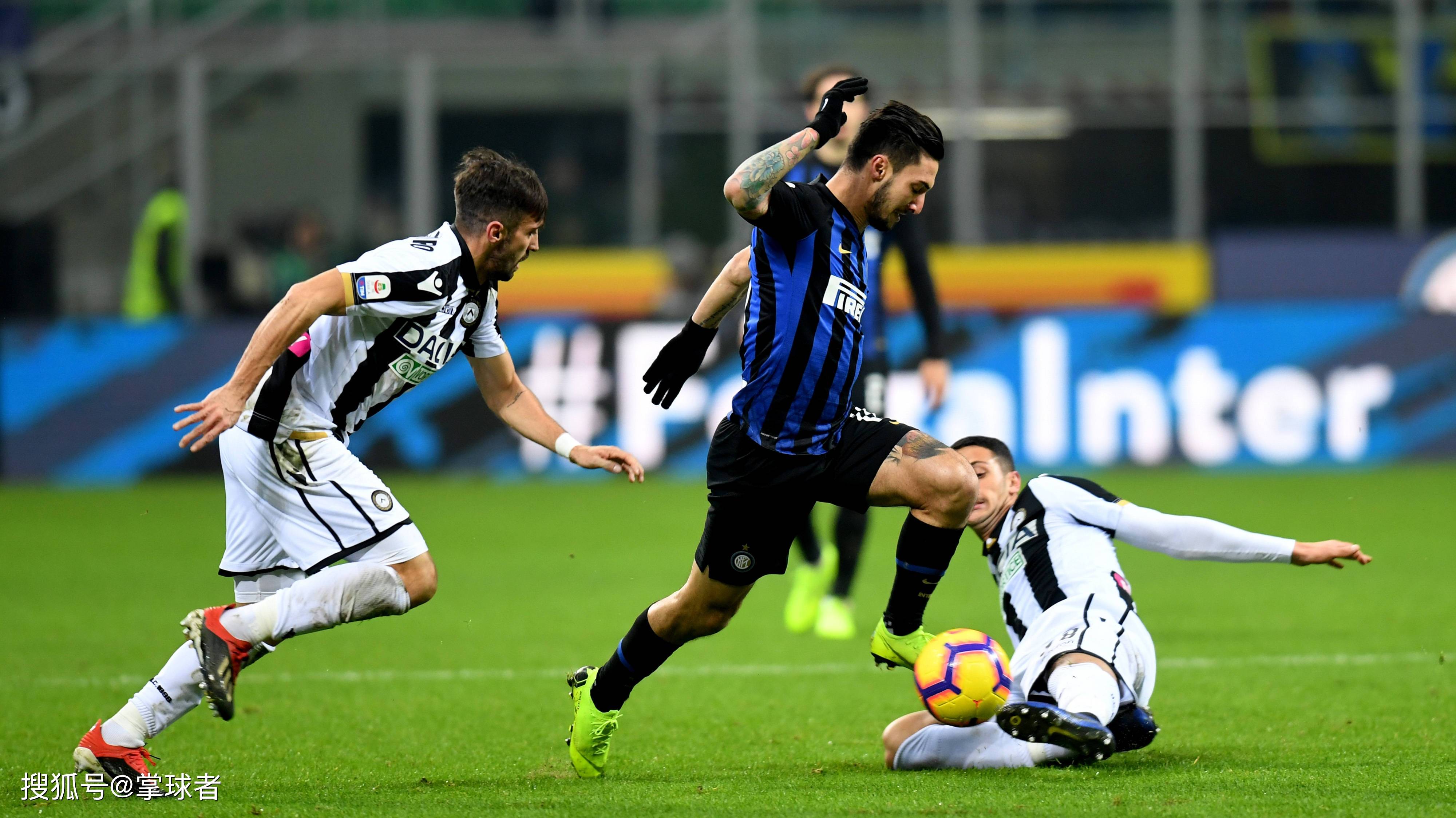 约尼查：喜欢玉溪的米线、水饺和烧烤；希望能在玉昆踢到退役（约尼查自曝钟爱玉溪米线、水饺与烧烤，盼在玉昆效力至退役）